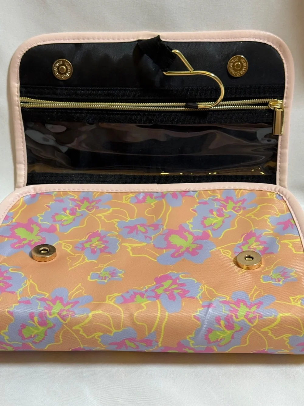 NWOT Makeup Travel Bag by Nine West